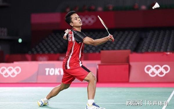 她多次在不 她多次在不