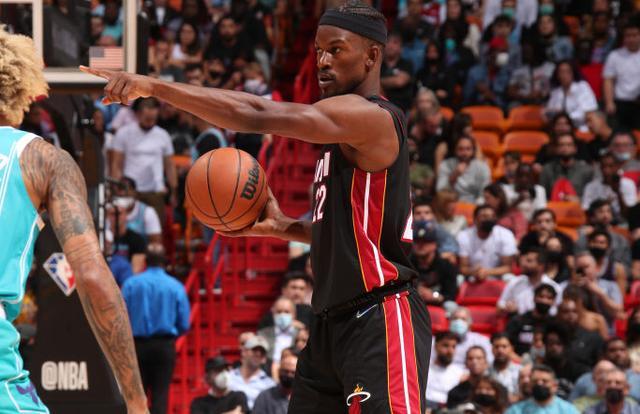 西班牙队以 西班牙队以