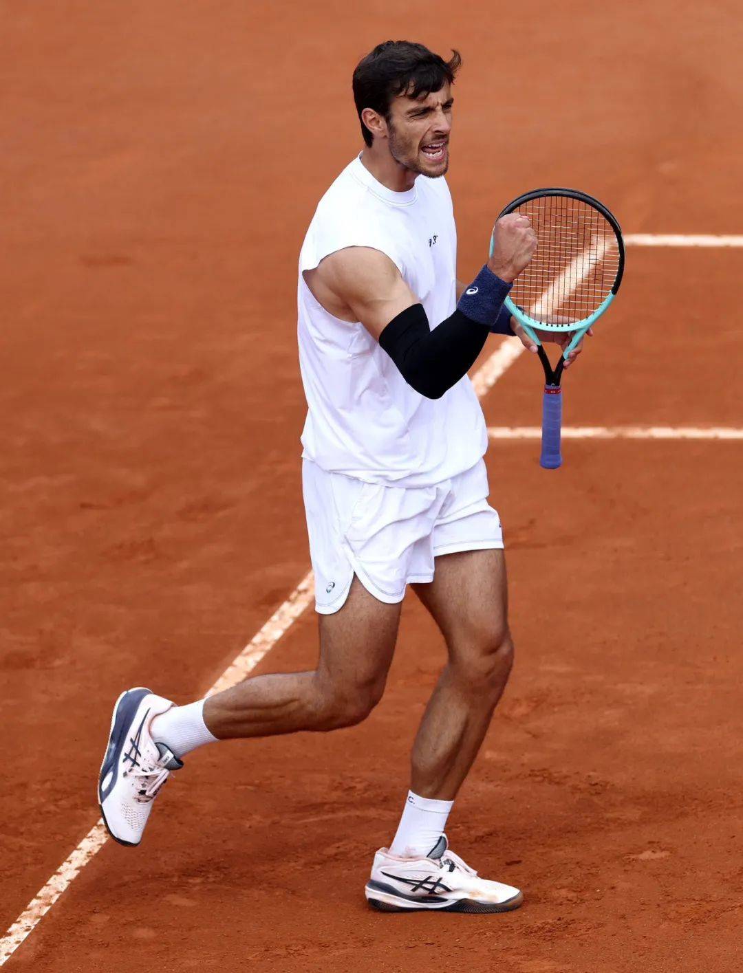 青年篮球发 青年篮球发